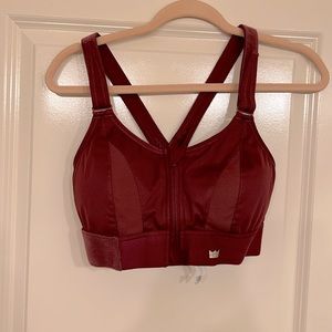 SheFit Bra. Size Luxe. Wine color.